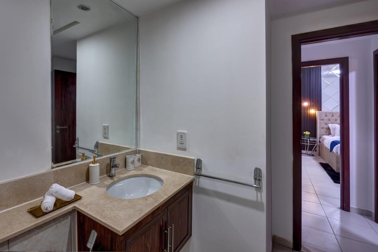 Durrani Homes - Modern Luxury Besides Burj Khalifa & Fountain View Дубай Екстер'єр фото